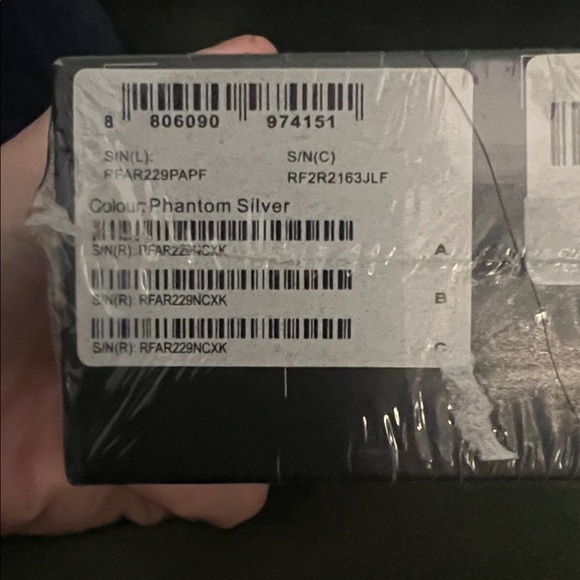 Buds Pro earbuds silver color new in box - Picture 5 of 6